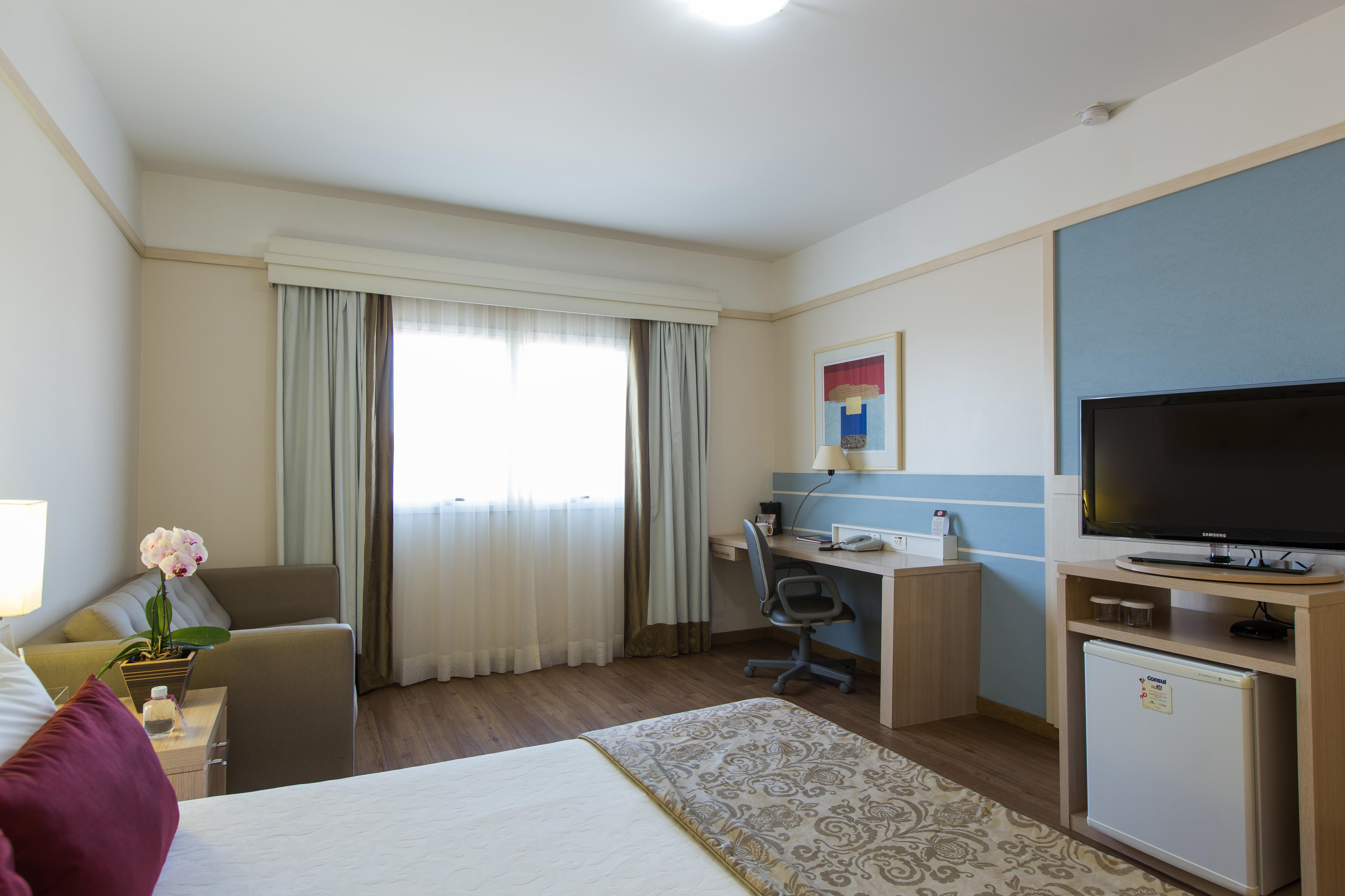 Comfort Suites Λοντρίνα Εξωτερικό φωτογραφία