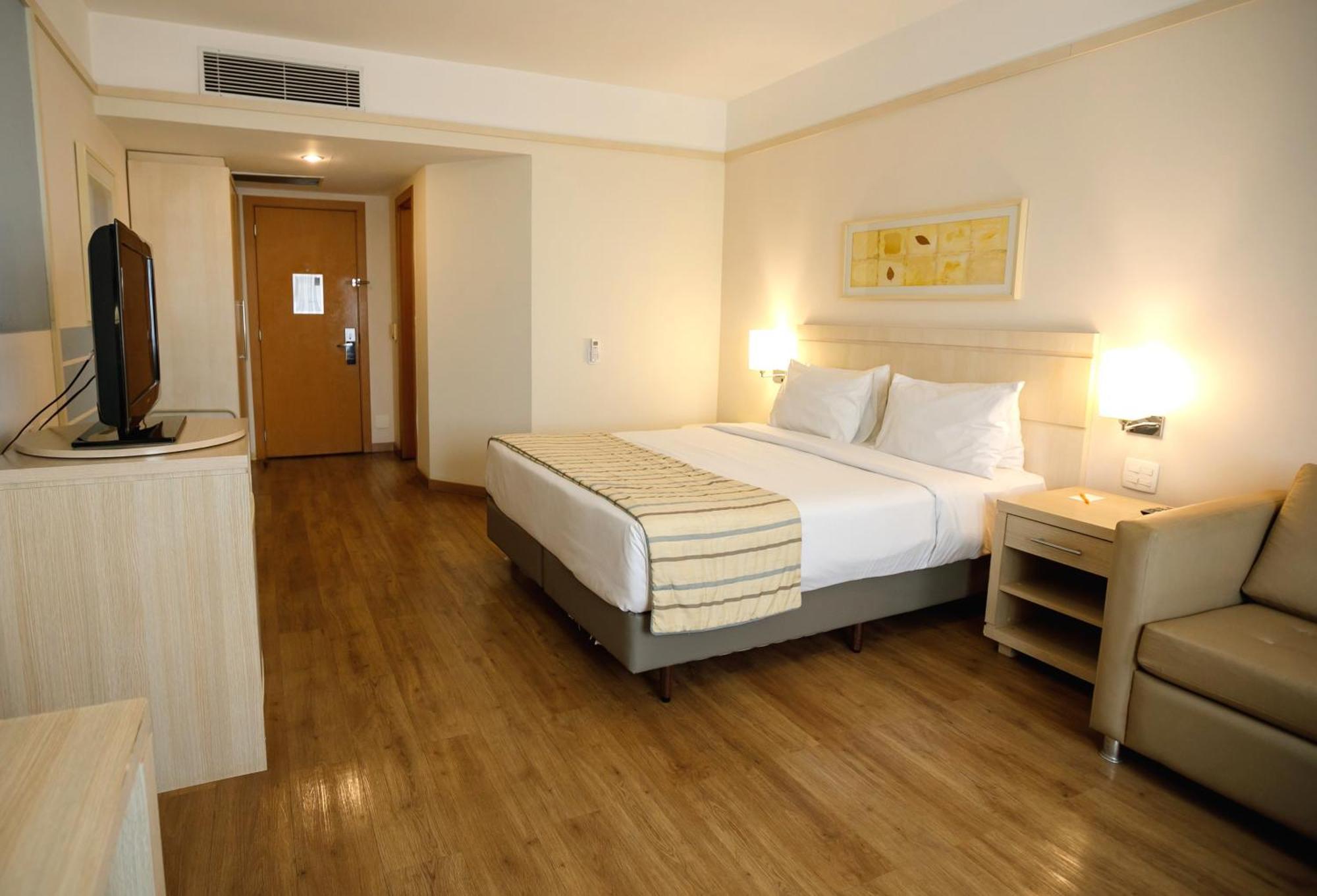 Comfort Suites Λοντρίνα Εξωτερικό φωτογραφία